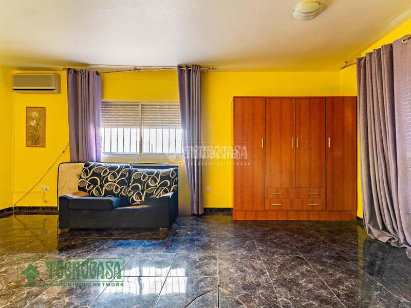 Foto 5bc447f9-b5b9-44e3-b6e9-2e7ec10dd7ba. Casa aparellada a Santa María del Águila Ejido (El)