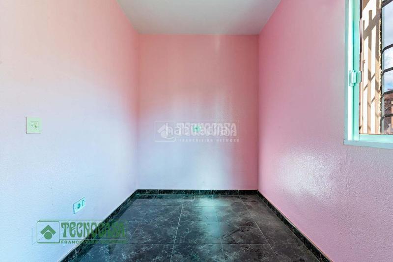 Foto c88dd76f-90ba-466e-b11d-d21890c85827. Casa aparellada a Santa María del Águila Ejido (El)