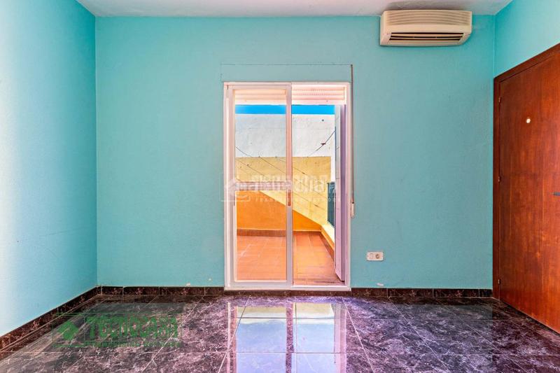 Foto e132770a-6bb5-4dc0-aac5-187d40c1a0d5. Casa aparellada a Santa María del Águila Ejido (El)