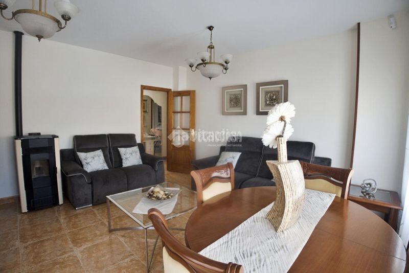 Foto dd0ed3d5-0f5e-4fdb-a56e-14f9894910f5. Casa aparellada a Matagorda Ejido (El)