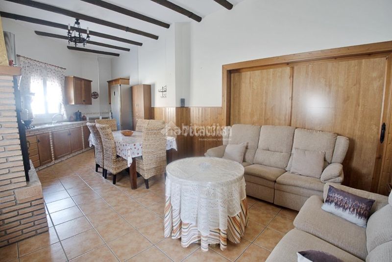 Foto e06d2e66-dee7-42bc-9f78-fca15cbb97ee. Casa aparellada a Matagorda Ejido (El)