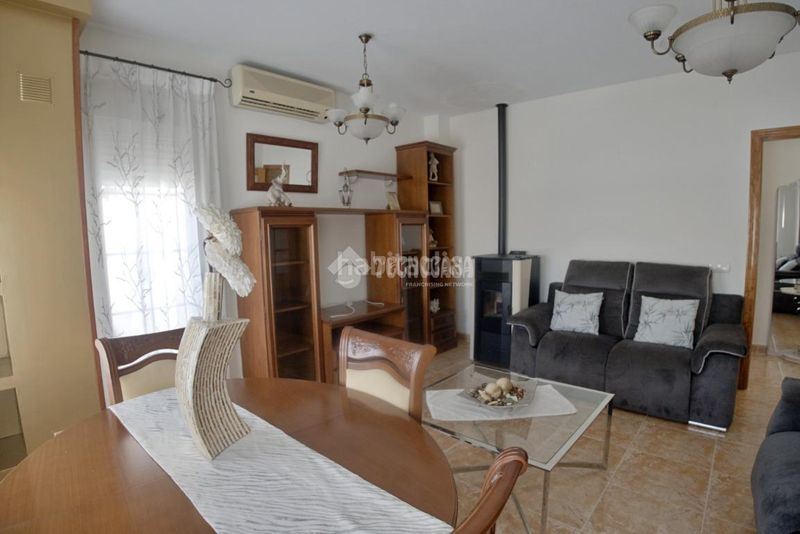 Foto ffb044ee-7a7f-405d-b5ca-b747e22af790. Casa aparellada a Matagorda Ejido (El)
