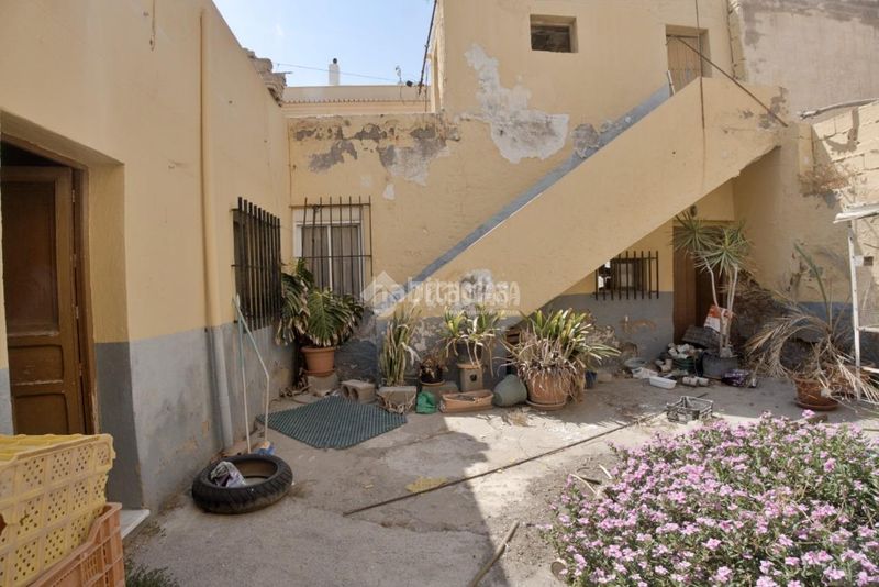 Foto 87b02300-8501-48a6-b40d-c740ad97c87f. Casa aparellada a Balerma Ejido (El)