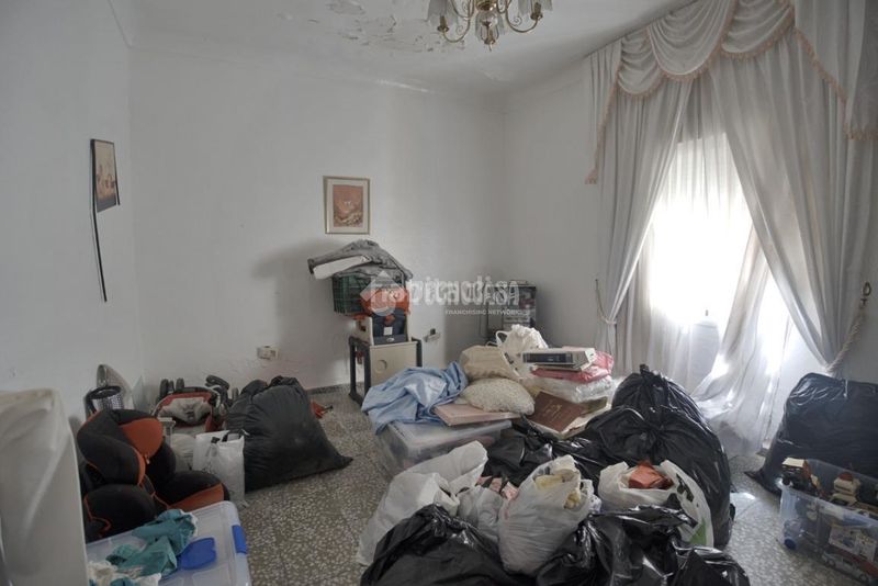 Foto f9ec8c1d-dea3-4a5b-bb92-ff4d8b65db72. Casa aparellada a Balerma Ejido (El)