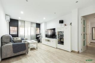 Etagenwohnung in Nueva Andalucía