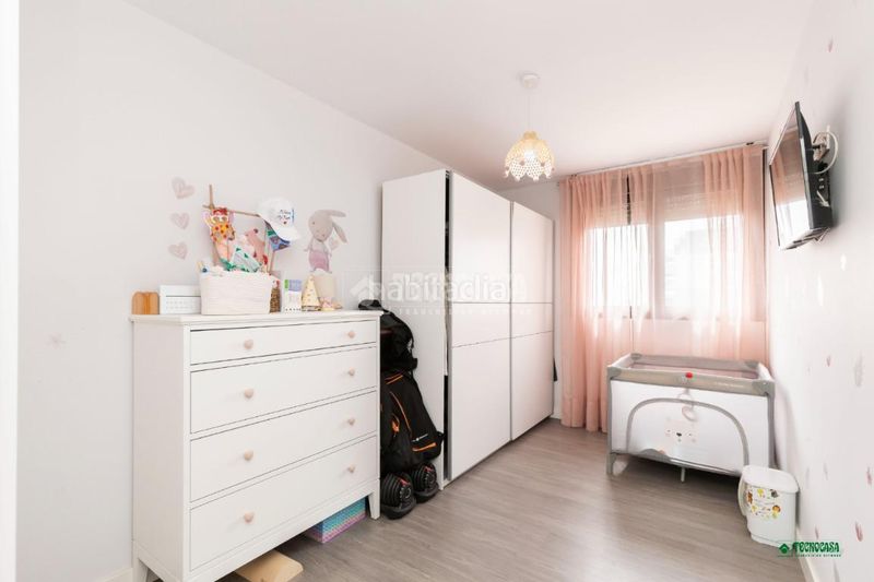 Foto f9ecb9e2-13e3-4e23-be22-584e590b6f05. Pis amb piscina a nueva Almería - cortijo grande - vega de acá Almería