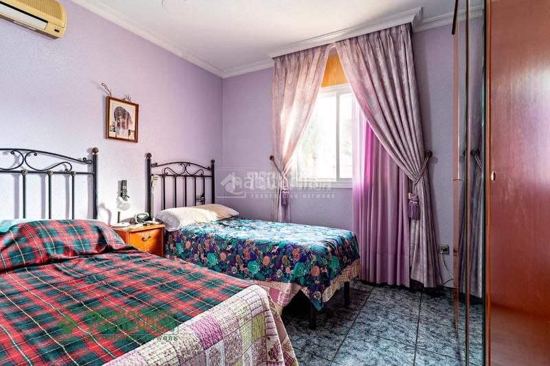 Foto d2cc2630-8129-4cc5-86a7-13ce8d999492. Casa  en venta aguadulce en Roquetas pueblo Roquetas de Mar