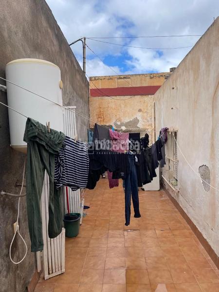 Foto 5cfa6e56-ccde-49e3-80e2-b2b277e18f27. Casa bifamiliare in Roquetas pueblo Roquetas de Mar