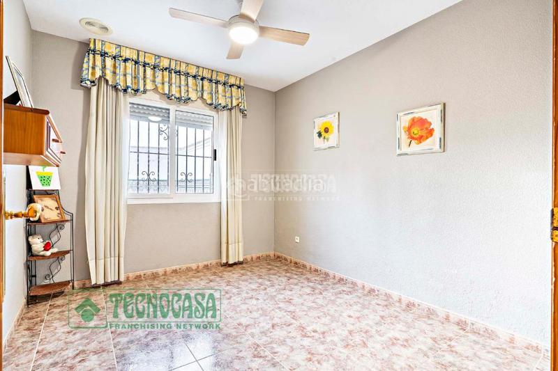 Foto b41a2c0a-148e-46b2-aa70-be0ed68990d6. Casa in Roquetas pueblo Roquetas de Mar