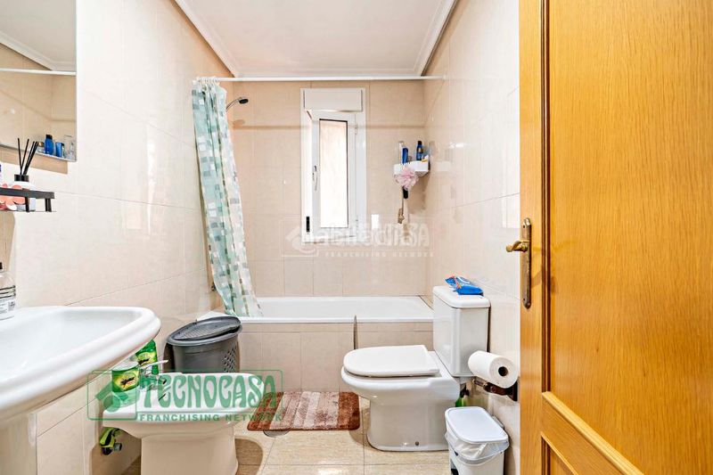 Foto 4383348f-a18b-4134-b79e-f9d13e71ca1c. Pis amb aparcament a Roquetas pueblo Roquetas de Mar