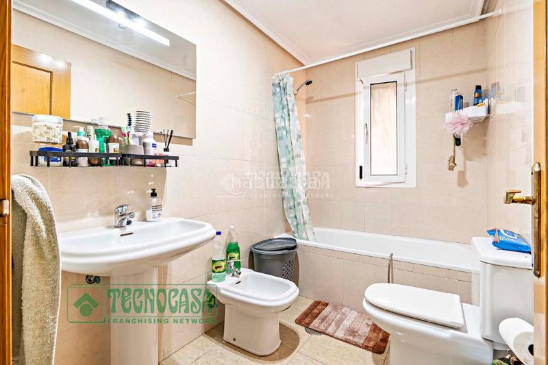 Foto 48830cec-e06b-406b-b1df-4150a79874c0. Pis amb aparcament a Roquetas pueblo Roquetas de Mar