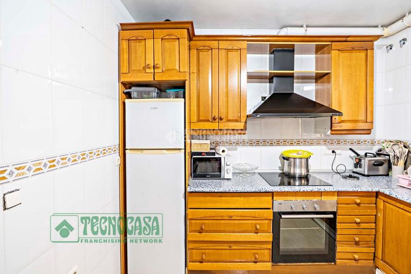 Foto b88ca005-695e-4e5d-9cd9-cbe3bc86be65. Pis amb aparcament a Roquetas pueblo Roquetas de Mar