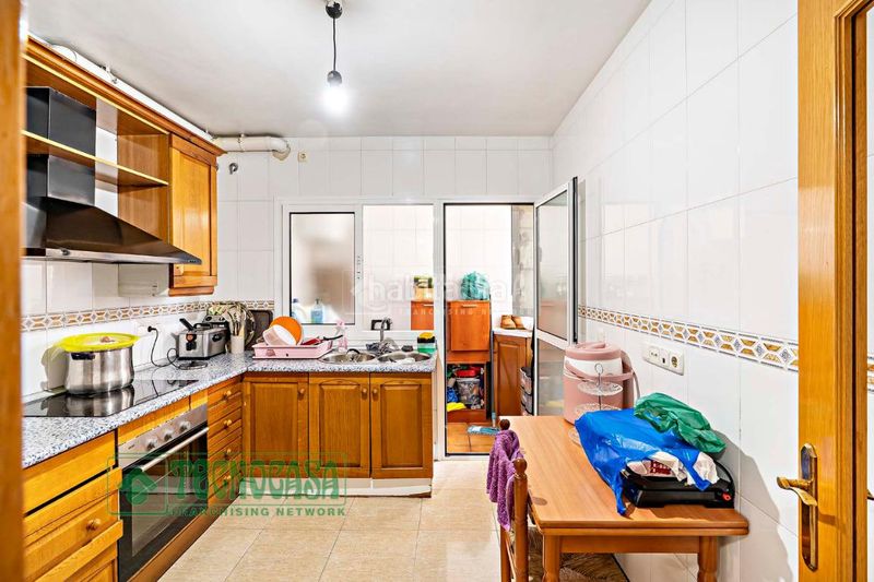 Foto c0cfa31b-138d-4451-b7aa-b541431e7683. Pis amb aparcament a Roquetas pueblo Roquetas de Mar