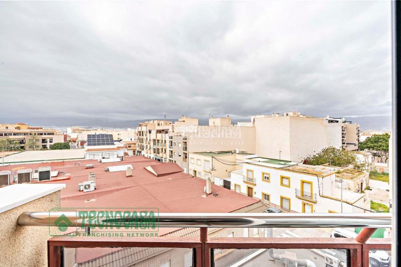 Foto c7bba05e-c4c8-427f-85cf-e404c0bd6b83. Pis amb aparcament a Roquetas pueblo Roquetas de Mar