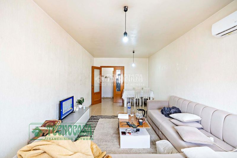 Foto fd21e9d8-2b45-4373-93b8-ee4e84513801. Pis amb aparcament a Roquetas pueblo Roquetas de Mar