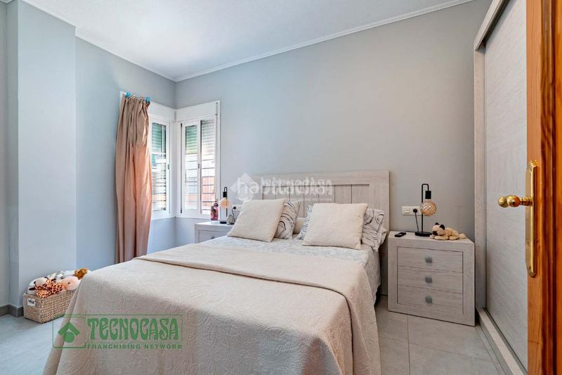 Foto ad337358-3361-4edf-926b-784440320a8a. Pis a Roquetas pueblo Roquetas de Mar