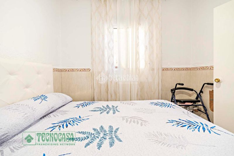 Foto 5b2762f8-48db-48cc-a131-b0fee68967f6. Casa aparellada a Roquetas pueblo Roquetas de Mar