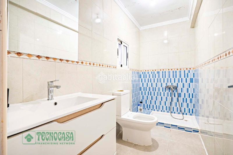 Foto 6dac4c5a-390b-4212-8572-291e42e134f3. Casa aparellada a Roquetas pueblo Roquetas de Mar
