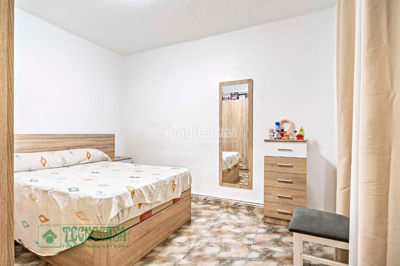 Foto ea8b0912-94e6-4bdd-922d-16c805a5bf0c. Casa aparellada a Roquetas pueblo Roquetas de Mar