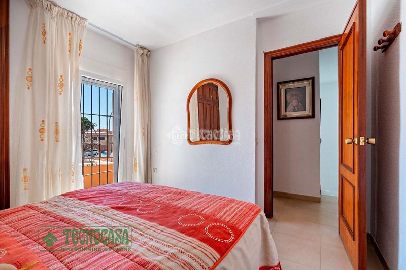 Foto 5ba4f381-f07c-40c7-8525-ae4f1aa367dc. Casa aparellada a Roquetas pueblo Roquetas de Mar