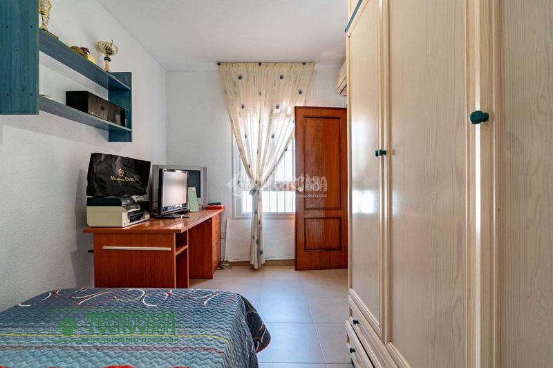 Foto 8b132707-ff36-4665-b904-45b96529b91a. Casa aparellada a Roquetas pueblo Roquetas de Mar