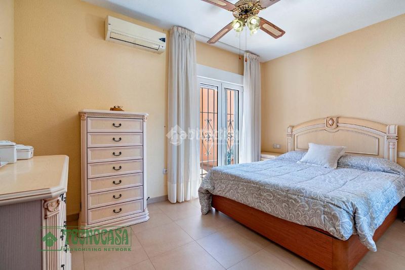 Foto d8e6ba71-3c50-4135-af47-2a50abe26194. Casa aparellada a Roquetas pueblo Roquetas de Mar