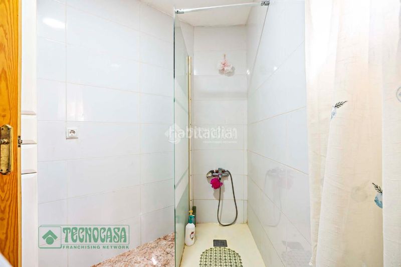 Foto f5369061-bf62-4d27-89ac-767f85bab51d. Casa aparellada a Roquetas pueblo Roquetas de Mar