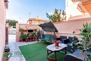 Casa aparellada a Roquetas pueblo. Casa en venta en roquetas de mar  aguadulce