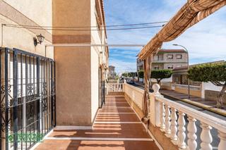 Casa aparellada a Roquetas pueblo. Casa en venta en roquetas de mar  aguadulce