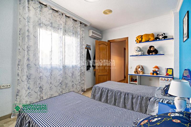Foto 1aad8987-e6e5-4014-b253-ab5432135a74. Casa pareada casa en venta aguadulce en Roquetas pueblo Roquetas de Mar
