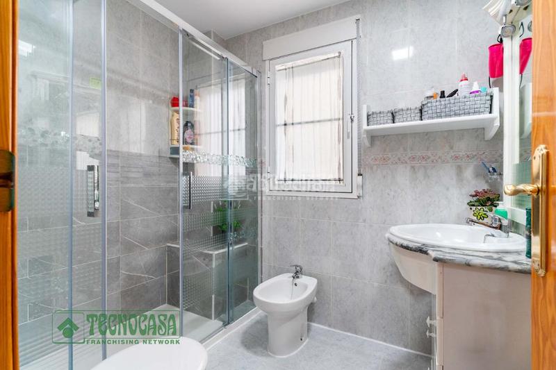 Foto 68754255-0249-42b4-b8c2-0bd5143873fe. Piso  en venta aguadulce en El Puerto - La Romanilla Roquetas de Mar