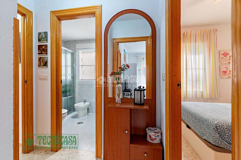 Foto e6becc72-9024-40f8-8dde-242d8f35d264. Piso  en venta aguadulce en El Puerto - La Romanilla Roquetas de Mar