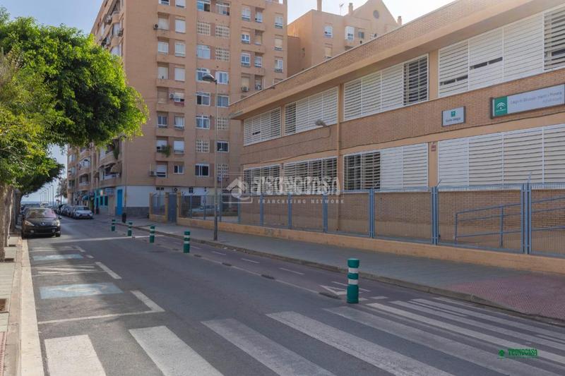 Foto c164e738-51a1-468a-b4b8-7183bbfd1082. Maison jumelée dans Ciudad Jardín - Tagarete - El Zapillo Almería