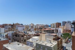 Pis a Ciudad Jardín - Tagarete - El Zapillo. Piso en venta en almería