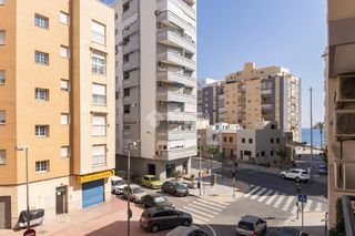 Pis a Ciudad Jardín - Tagarete - El Zapillo. Piso en venta en almería
