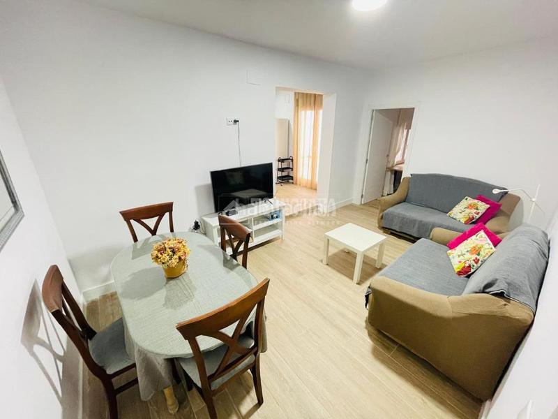 Foto b89bc1cf-3291-47f1-a5b6-1f2f53b60c4f. Casa in Maria Auxiliadora - Barriada de Llera Badajoz