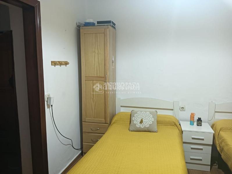 Foto 4a0051fc-24bd-4f59-8b06-a467ea56e461. Casa aparellada amb aparcament a San Roque - Ronda Norte Badajoz