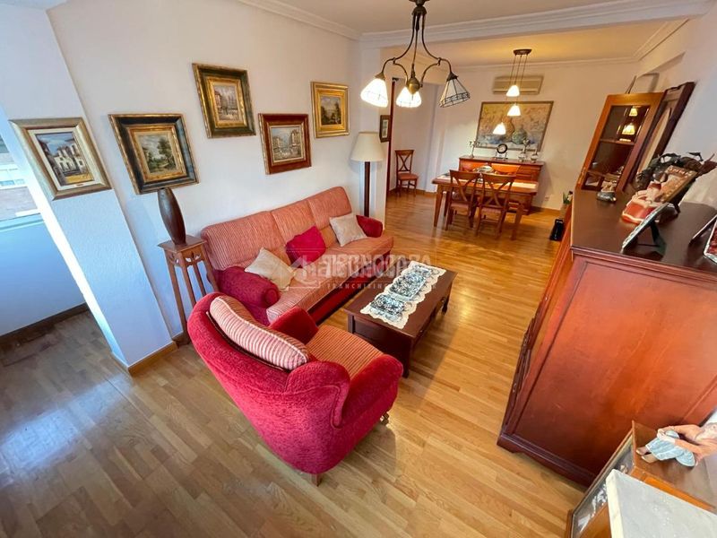 Foto 260c6a78-dc9f-4108-9236-fb1765cba9cb. Pis amb calefacció a Santa Marina Badajoz