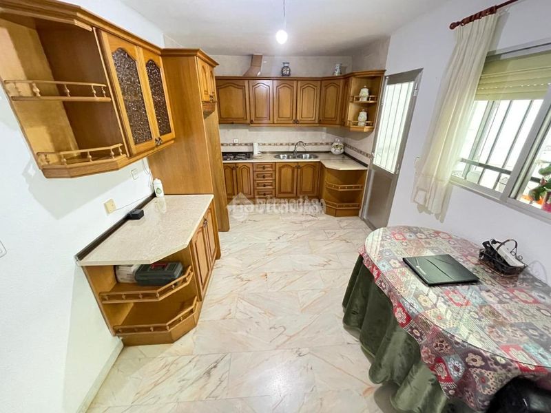 Foto 853f658b-df88-4603-be2e-00ab8492b626. Casa aparellada a Cerro de Reyes Badajoz