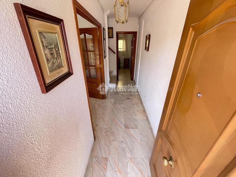 Foto f9c5856e-d683-4764-9021-da6e8925be28. Casa aparellada a Cerro de Reyes Badajoz