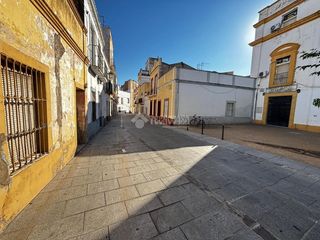 Flat in Casco Antiguo. Piso en venta en badajoz