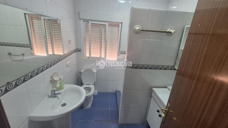 Foto 9218f92f-d6b2-40ac-99e4-8714d0f53a7e. Casa aparellada a Las Vaguadas Badajoz