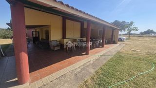 Maison jumelée à Las Vaguadas. Casa en venta en badajoz