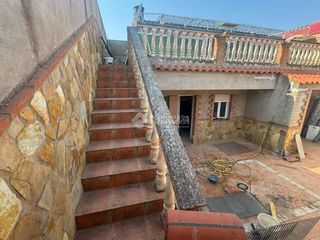 Casa aparellada a Cerro de Reyes