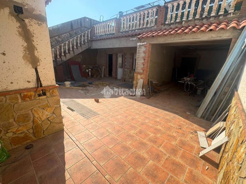 Foto 4b103ddf-e33a-4232-be75-12315d57a3cc. Casa aparellada a Cerro de Reyes Badajoz
