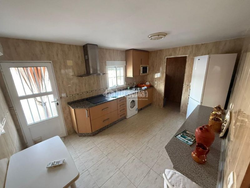 Foto 25e2993b-0319-4533-9025-dd164090e9db. Casa aparellada a Golf Guadiana Badajoz