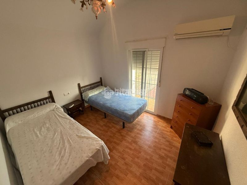 Foto 42cfc6d9-2e22-4718-85a2-67572c20181f. Casa aparellada a Golf Guadiana Badajoz