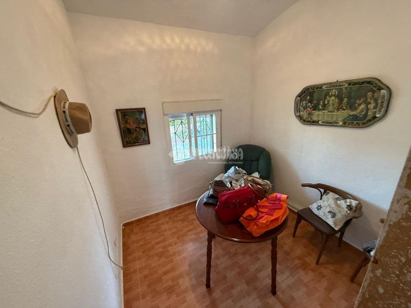 Foto e5bcf143-49d4-4bd7-a34a-d411f6f2bd8f. Casa aparellada a Golf Guadiana Badajoz