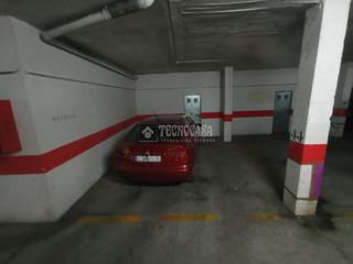 Aparcament cotxe a Cerro de Reyes. Boxplaza de garaje en venta en badajoz