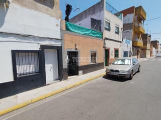Maison à Cerro de Reyes. Casa en venta en badajoz